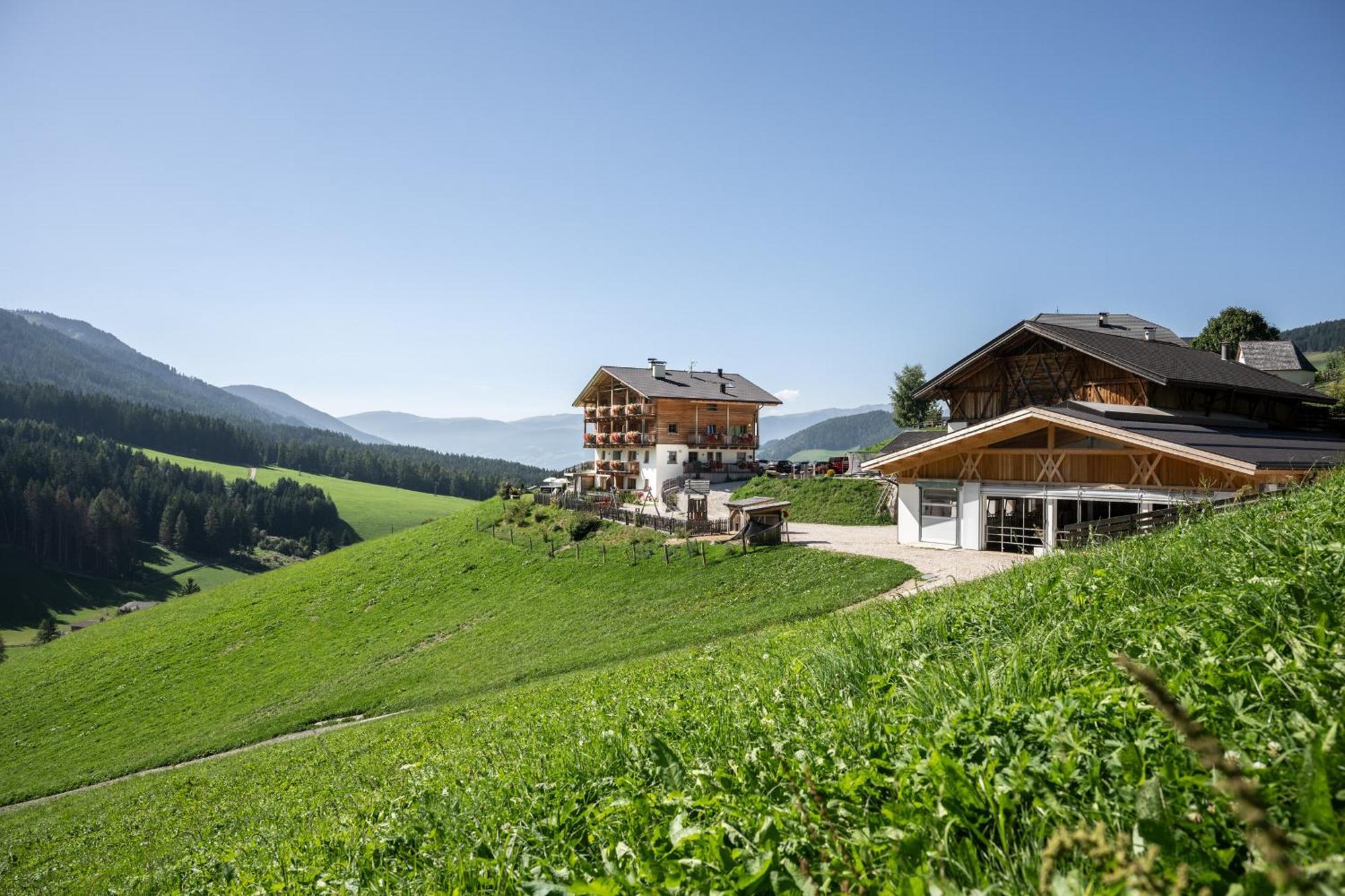 Unterkantiolerhof Funes  Ngoại thất bức ảnh